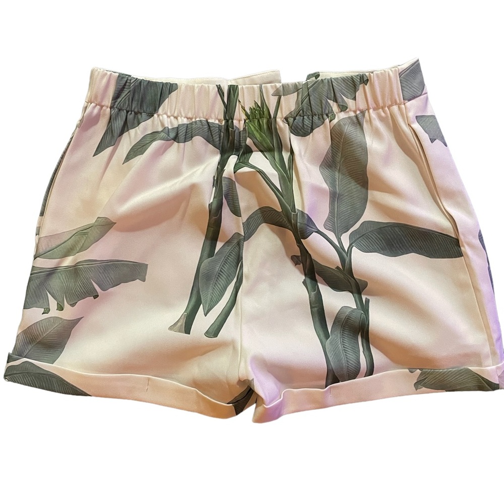 2 Piece blazer and short set. - Picture 5 of 5